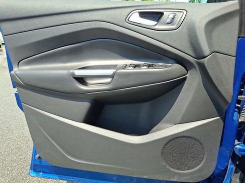 Used 2017 Ford Escape SE FWD image 21