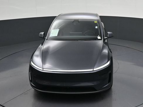 Used 2026 Tesla Model Y 2WD image 22
