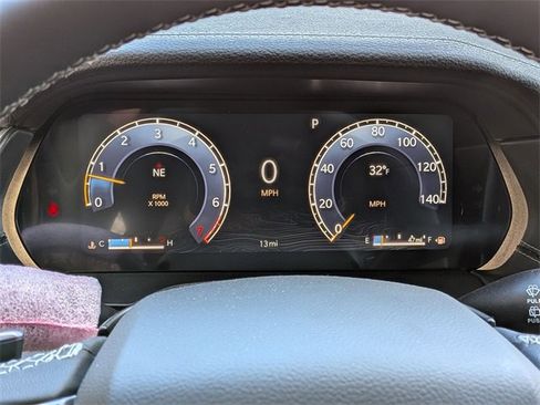 New 2025 Jeep Grand Cherokee Limited image 24