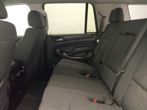Used 2019 Chevrolet Tahoe LS RWD image 18