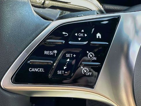 Used 2025 Mercedes-Benz GLA 250 4MATIC image 18