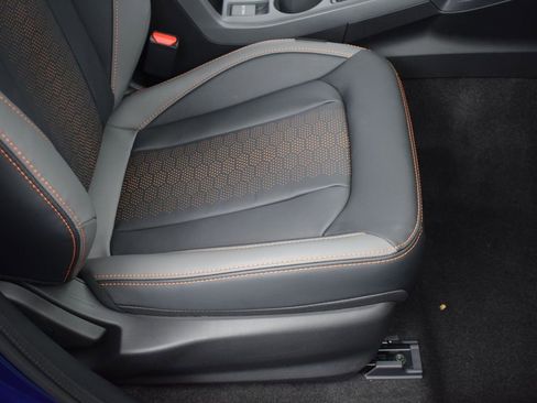 Certified 2025 Subaru Crosstrek 2.5i Limited w/ Crosstrek Mirror Package image 16