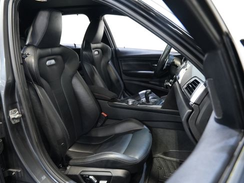 Used 2016 BMW M3 image 33