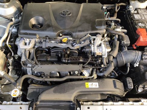 Used 2020 Toyota Camry LE w/ Convenience Package image 30