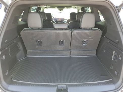 Used 2025 Buick Enclave Avenir w/ Super Cruise Package image 6