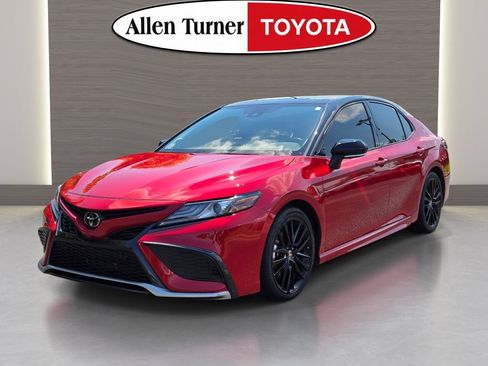 Used 2024 Toyota Camry XSE w/ Driver Assist Package FWD image 3