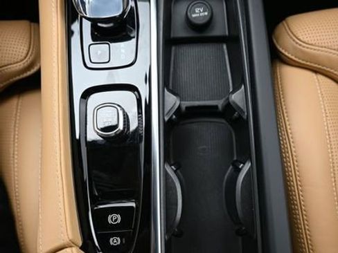 Used 2023 Volvo XC90 T8 Ultimate w/ Protection Package image 11