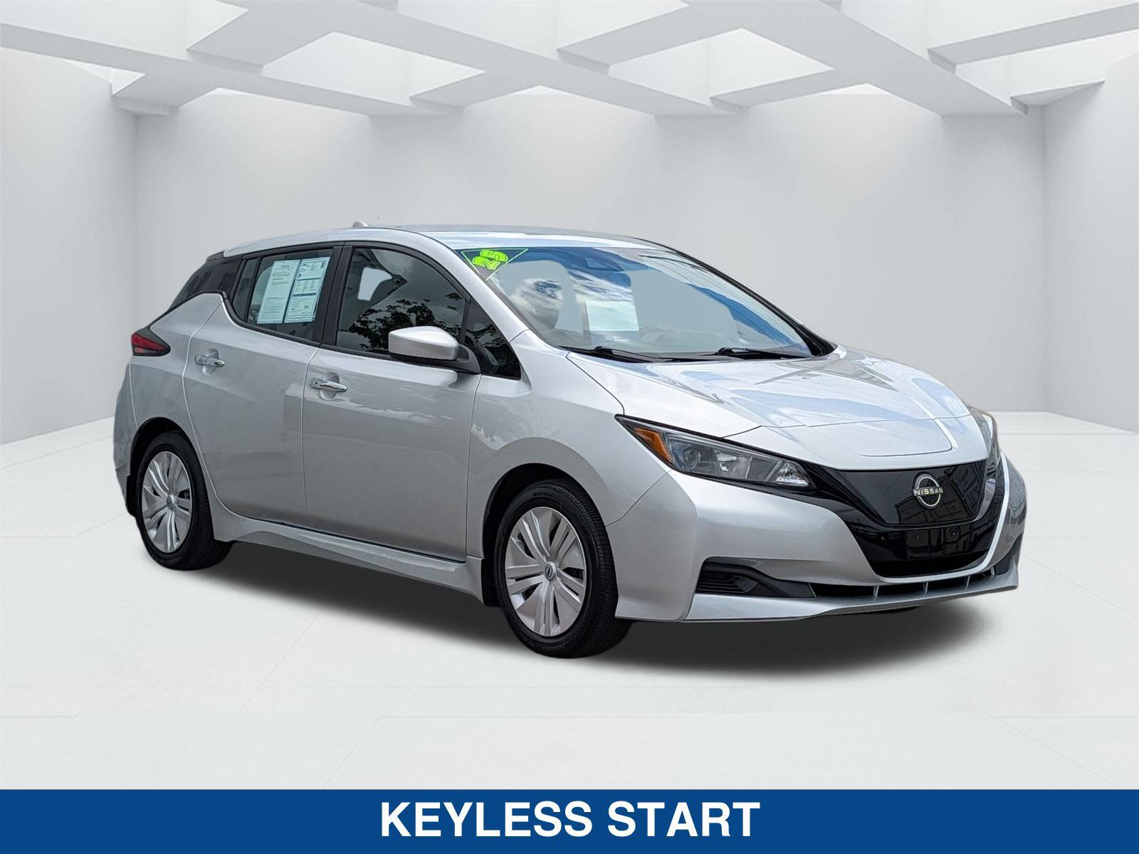 Used 2025 Nissan Leaf S w/ Protection Package FWD image 3