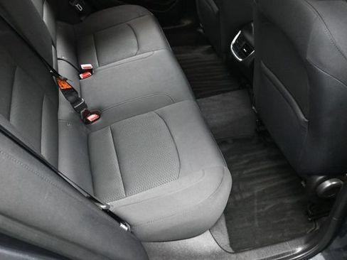 Used 2018 Chevrolet Malibu LT FWD image 32
