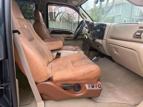 Used 2006 Ford F250 King Ranch image 13