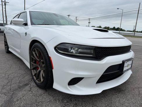 Used 2016 Dodge Charger SRT Hellcat w/ Harman/Kardon Audio Group RWD image 17