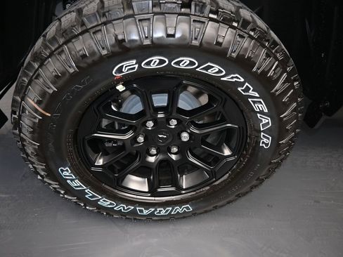 Used 2025 RAM 1500 Rebel AWD/4WD image 40