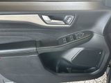 Used 2021 Ford Escape SE image 3