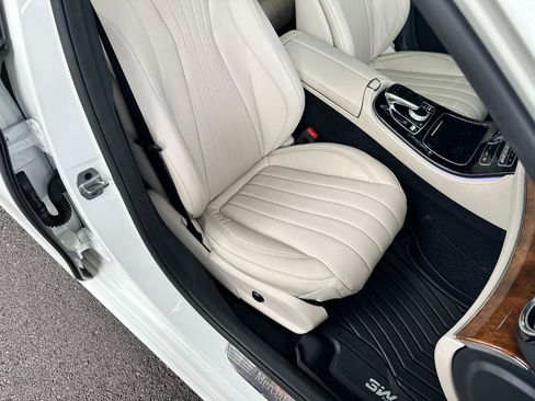 Used 2018 Mercedes-Benz E 300 w/ Premium 1 Package image 30