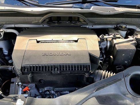 Certified 2025 Honda Pilot Touring image 22