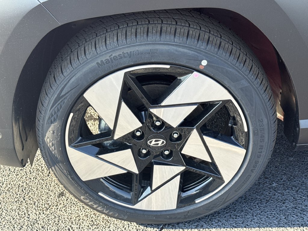 New 2026 Hyundai Kona Limited FWD image 11