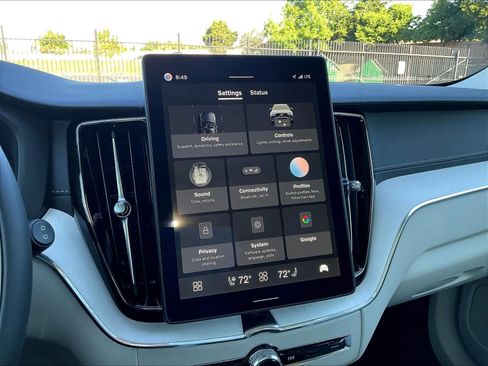 New 2026 Volvo XC60 B5 Ultra w/ Climate Package image 22