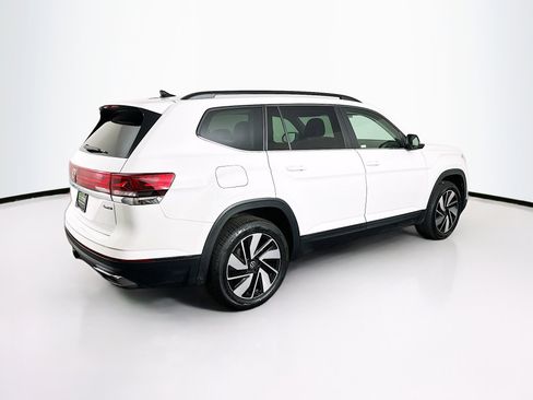 Used 2025 Volkswagen Atlas SE image 9