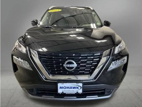 Used 2023 Nissan Rogue SL w/ SL Premium Package AWD/4WD image 9