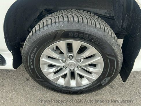 Used 2016 Lexus GX 460 w/ Premium Package AWD/4WD image 49