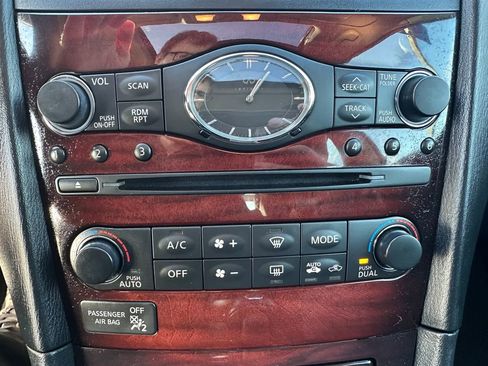 Used 2014 INFINITI QX50 Journey w/ Premium Package image 17