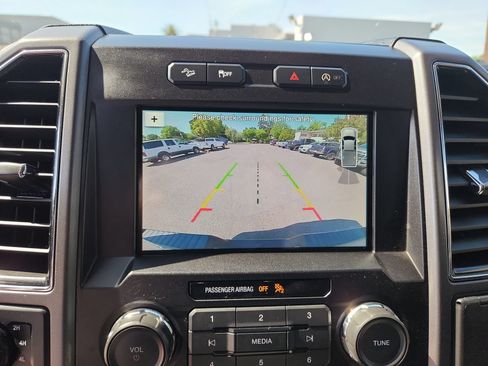 Used 2019 Ford F150 XLT w/ Equipment Group 302A Luxury AWD/4WD image 23