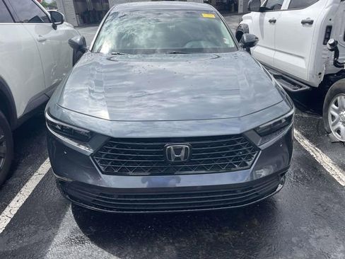 Used 2023 Honda Accord EX-L image 2
