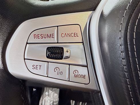 Used 2023 BMW X7 xDrive40i w/ Premium Package image 14