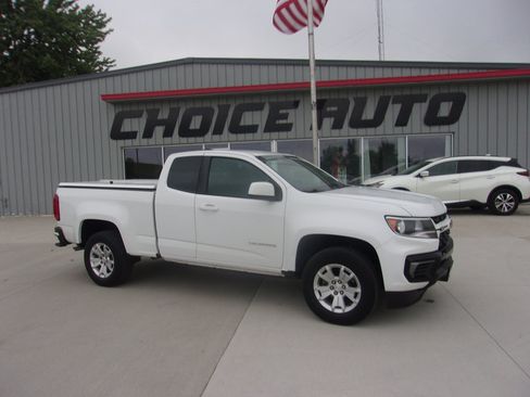 Used 2022 Chevrolet Colorado LT w/ Fleet Safety Package RWD image 2