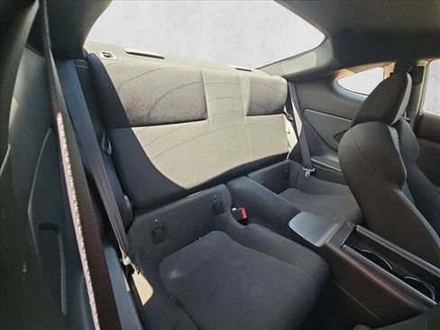 Used 2024 Toyota GR86 RWD image 18