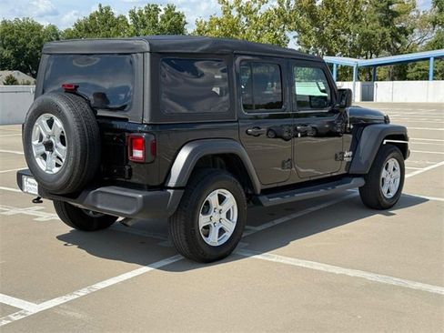 Used 2020 Jeep Wrangler Unlimited Sport S image 3