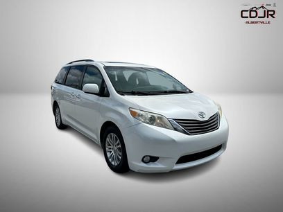 Used 2017 Toyota Sienna XLE w/ XLE Navigation Package