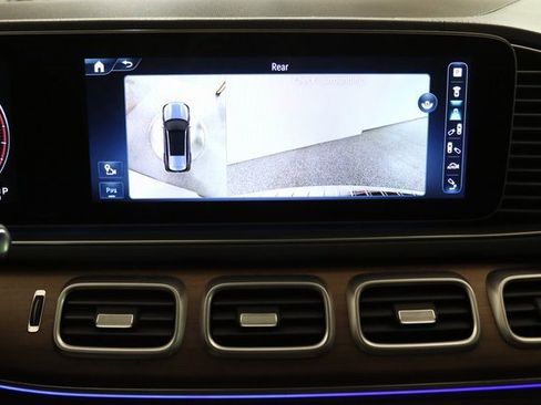 Used 2024 Mercedes-Benz GLS 450 4MATIC w/ AMG Line Exterior image 10