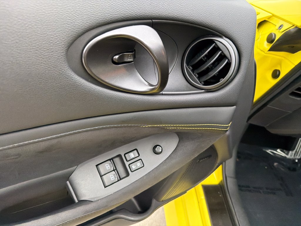 Used 2023 Nissan Z w/ Floor Mat Package (L93) RWD image 15