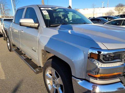 Used 2017 Chevrolet Silverado 1500 LT w/ Texas Edition image 8