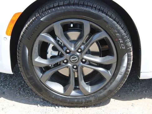 New 2026 Chrysler Pacifica Select image 8