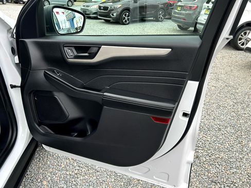 Used 2022 Ford Escape SE w/ Convenience Package image 15