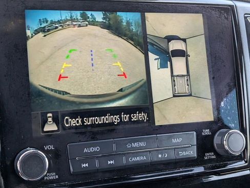 Used 2021 Nissan Titan PRO-4X w/ Pro-4x Convenience Package image 24