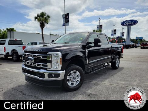 Used 2025 Ford F250 XLT w/ FX4 Off-Road Package AWD/4WD image 1