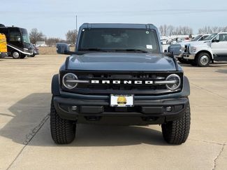 New 2025 Ford Bronco Outer Banks w/ Sasquatch Package AWD/4WD video 2