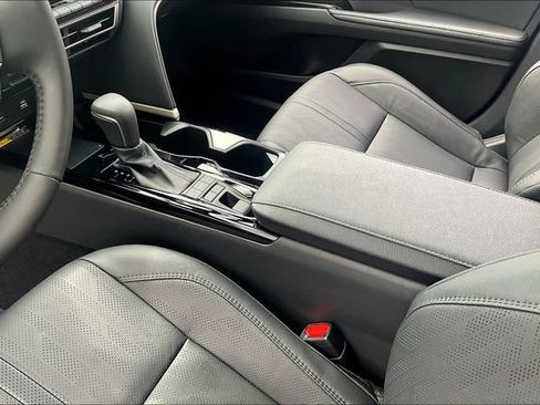 Used 2025 Toyota Camry XSE image 17