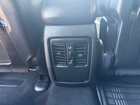 Certified 2024 Dodge Durango R/T RWD image 11