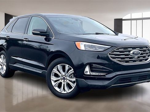 Used 2020 Ford Edge Titanium w/ Equipment Group 301A image 3