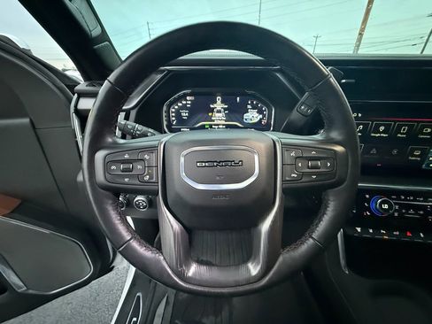 Used 2024 GMC Sierra 3500 Denali Ultimate image 16