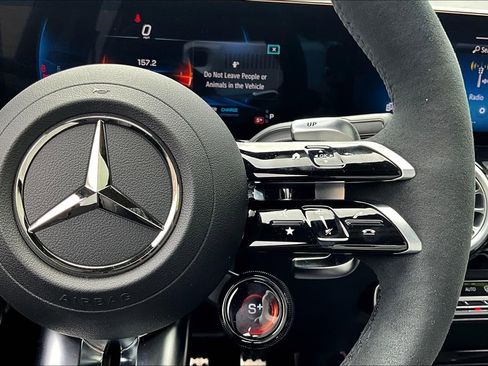 Used 2024 Mercedes-Benz GLA 35 AMG 4MATIC image 21