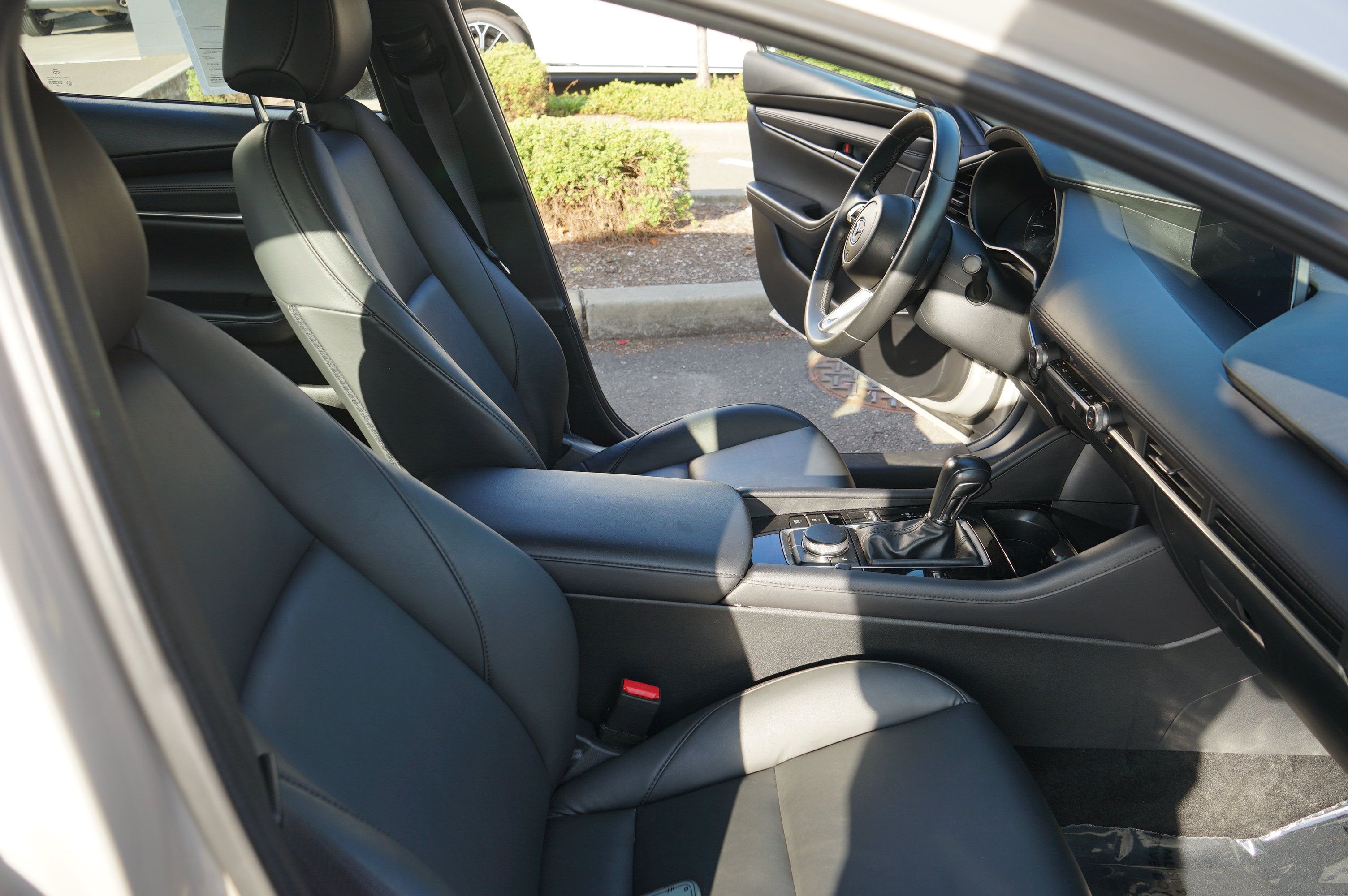 Used 2024 MAZDA MAZDA3 s FWD image 21