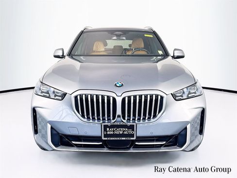 Used 2024 BMW X5 xDrive40i w/ Premium Package AWD/4WD image 2