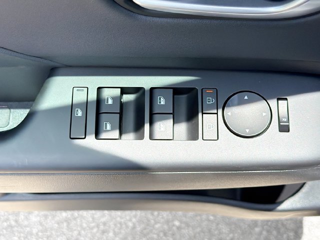 New 2026 Hyundai Kona Limited FWD image 17