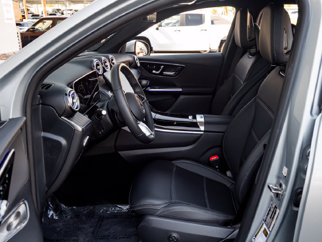 Used 2026 Mercedes-Benz GLC 300 image 14