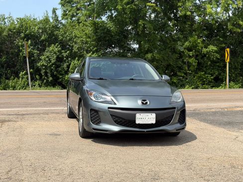 Used 2012 MAZDA MAZDA3 i Grand Touring w/ Tech Pkg FWD image 8